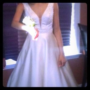 White prom/wedding dress. Worn once, like new